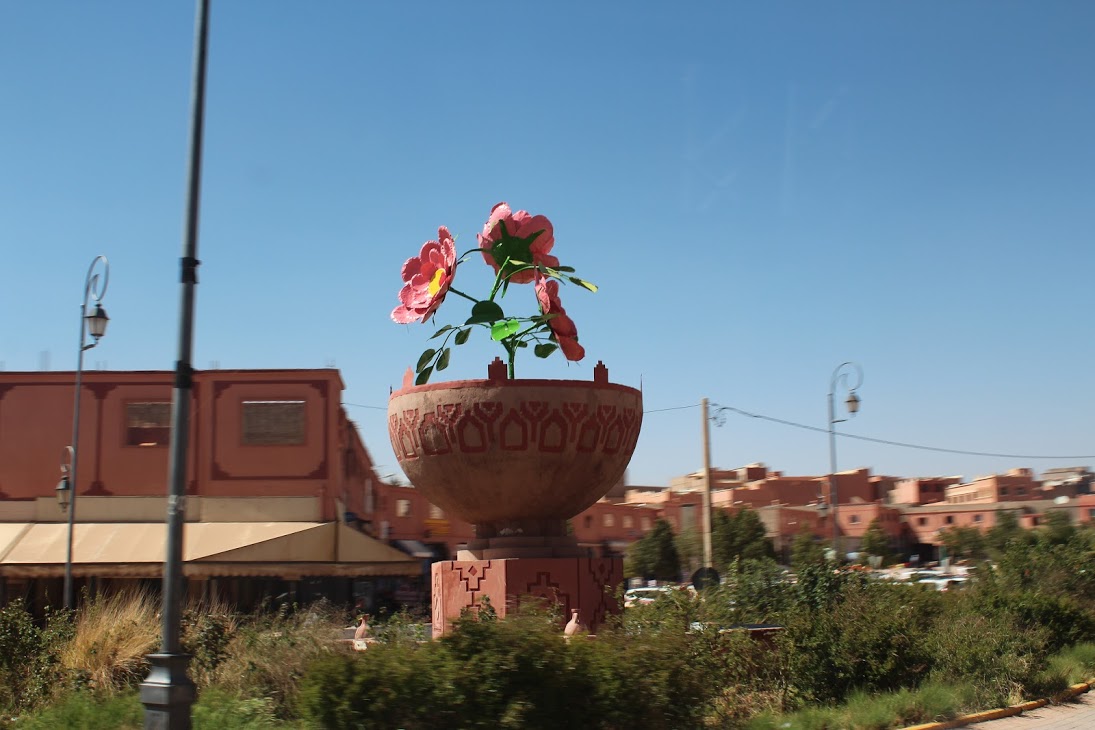 Most towns would have some form of sculpture on a roundabout